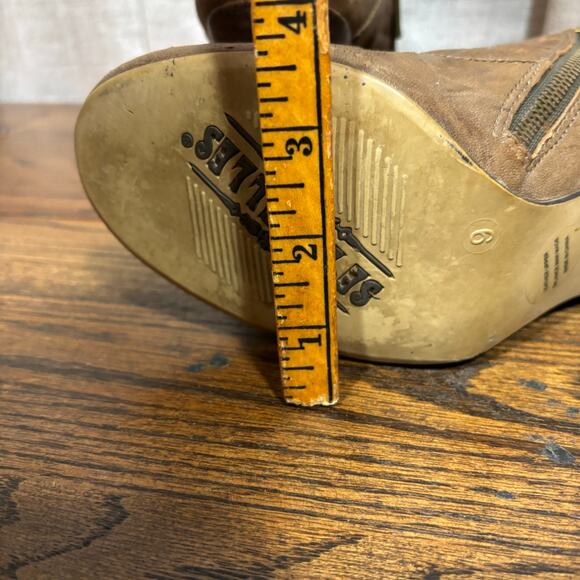 Anthro Seychelles Cognac Brown Distressed Leather Bootie w/Brass Buttons Size 9 - Picture 10 of 10